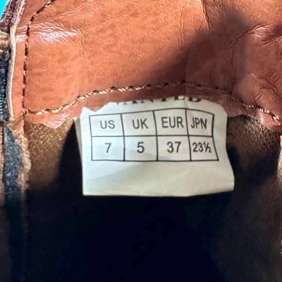 Wanted Chelsea Boots Faux Leather Silver Stud details Women's US 7 Western Rodeo - Picture 9 of 14